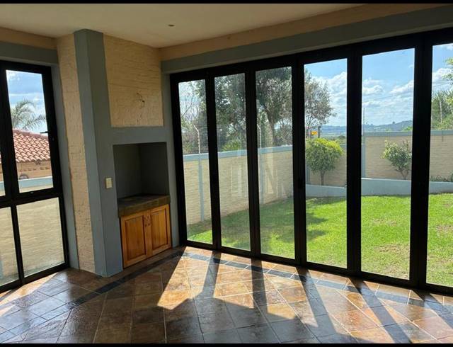 4 BEDROOM PROPERTY TO RENT IN WATERKLOOF RIDGE